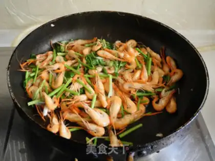 Make Pancake roll shrimp step 7