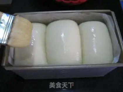 Make Sour cream pineapple toast step 5