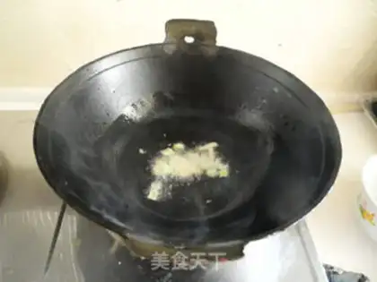 Make Pumpkin fishball soup step 1