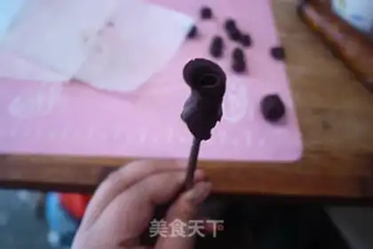Make Chocolate roses step 6