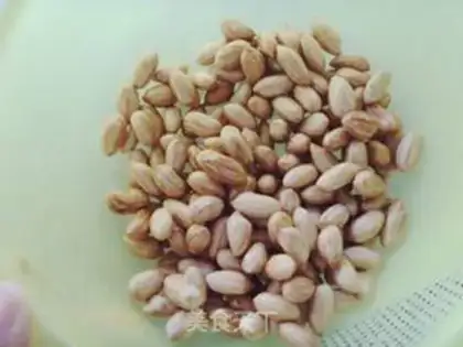 Make Spicy peanuts step 1