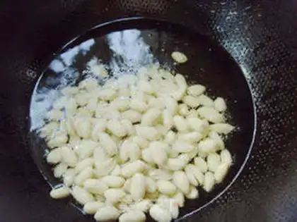 Make Spicy peanuts step 2
