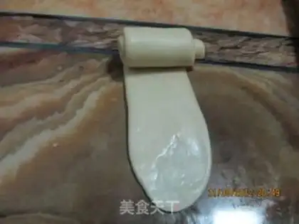 Make Fresh meat mooncake step 7