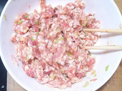 Make Roach porkballs step 1