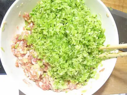 Make Roach porkballs step 3