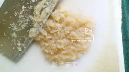 Make Shrimp macaroni step 1