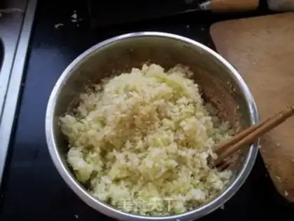 Make Pork dumplings step 3