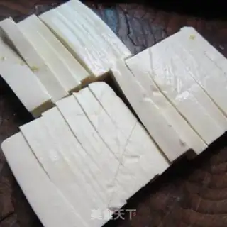 Make Spicy fish head tofu pot step 1