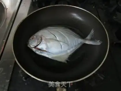 Make Fried mackerel step 3