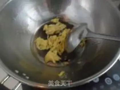 Make Tomato eggs and shrimp noodles step 3