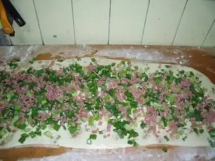Make Onion ham roll step 7