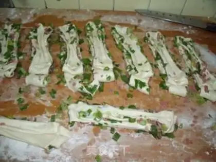 Make Onion ham roll step 11