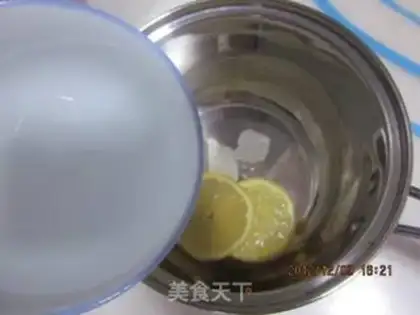 Make Lemon tea step 1