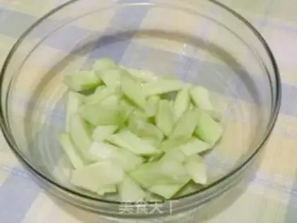 Make Mustard shrimp cucumber step 1