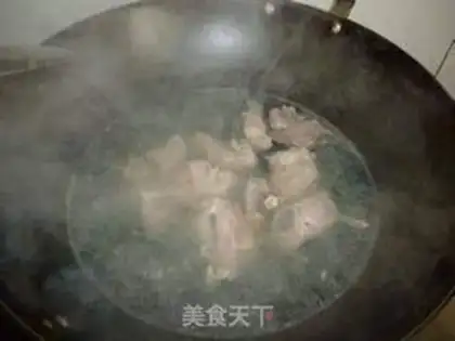 Make Chestnut chops soup step 1