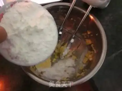 Make Soft fragrance cheeseball step 1