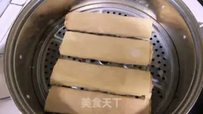 Make Dry tofu rolls step 5