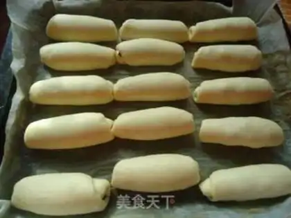 Make Chocolate sauce buns step 5