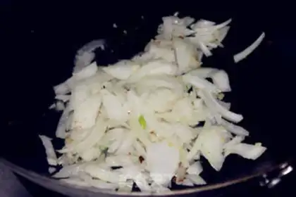 Make Tomato rice step 2