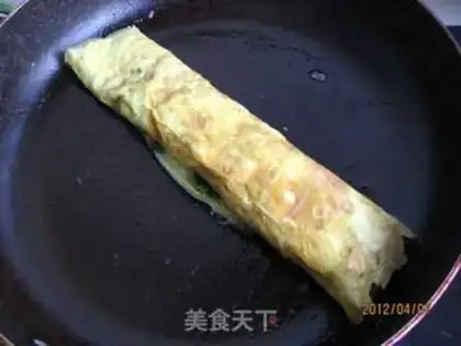 Make An egg roll step 11