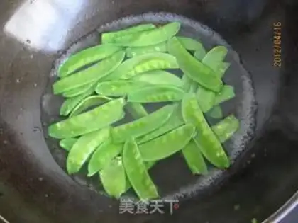 Make Fried bacon, Dutch beans step 1