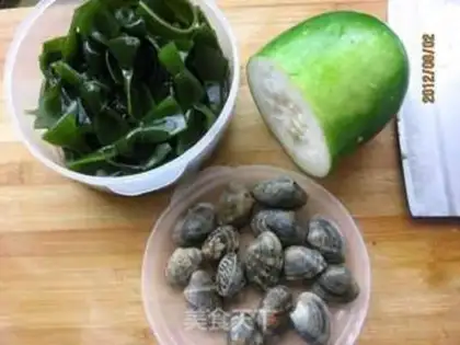 Make Poonmelon with flowers and soup step 0