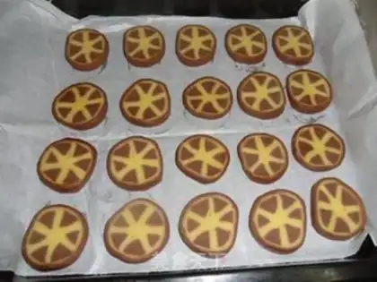 Make Wheel crackers step 20