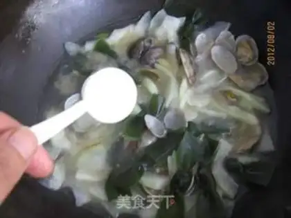 Make Poonmelon with flowers and soup step 10
