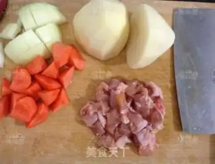 Make Curry potato chicken step 0