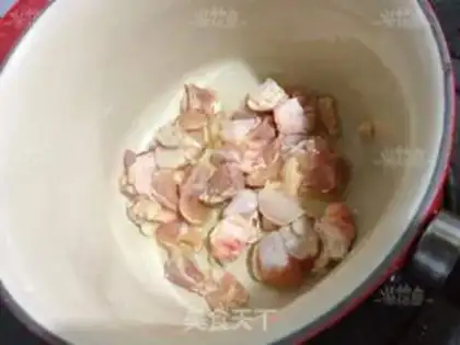 Make Curry potato chicken step 1