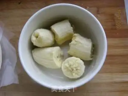 Make Banana souffle step 1