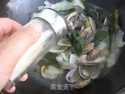 Make Poonmelon with flowers and soup step 13