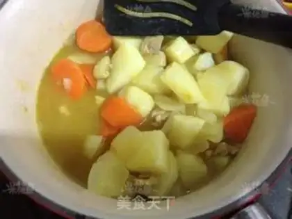 Make Curry potato chicken step 5