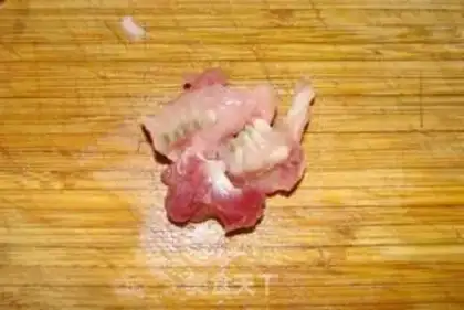 Make Fish head tofu soup step 0