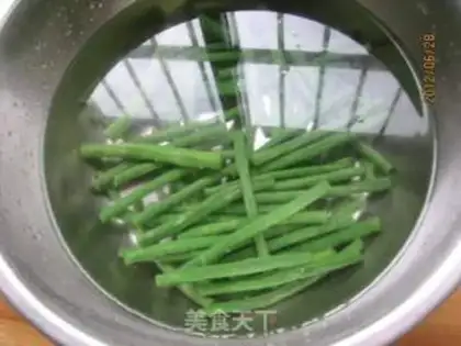 Make Garlic beans step 3