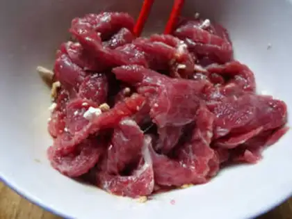 Make Boiled beef chips step 1
