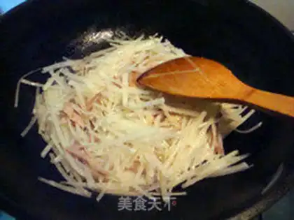 Make The radish is fried step 3