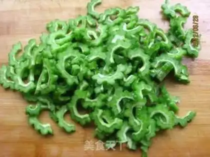 Make Slut and bitter shrimp step 2