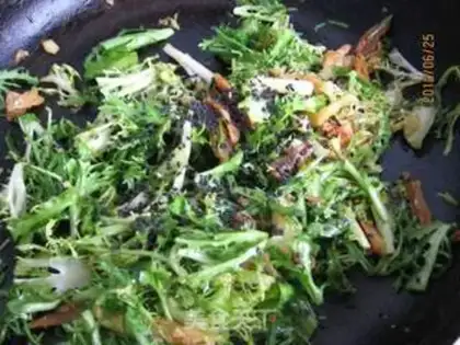 Make Garlic greasy ass-dry fish step 14