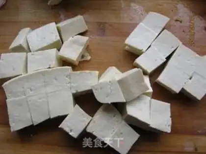 Make Red milk sauce tofu step 0