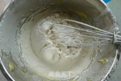 Make Panda crackers step 3