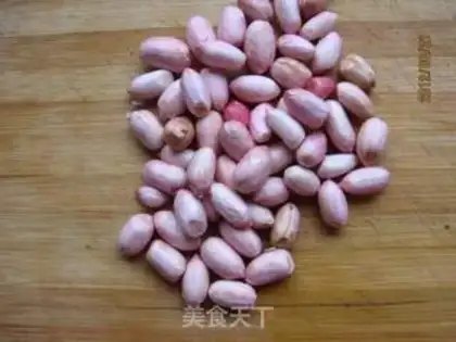 Make Peanut stew chicken claws step 1