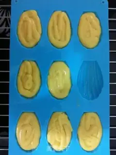 Make Shellcake Madeleine step 7