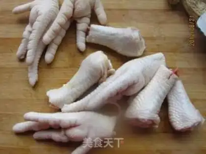 Make Peanut stew chicken claws step 3