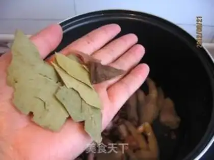 Make Peanut stew chicken claws step 9