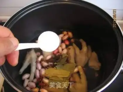 Make Peanut stew chicken claws step 10