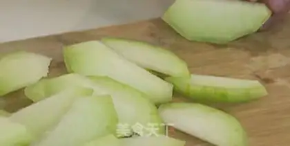 Make Creamed cucumber step 0