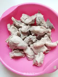Make Sour soup and pig bones step 2