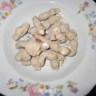 Make Red sausage knots step 0
