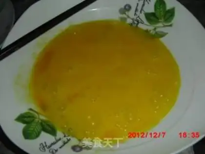 Make Garlic fried eggs step 3